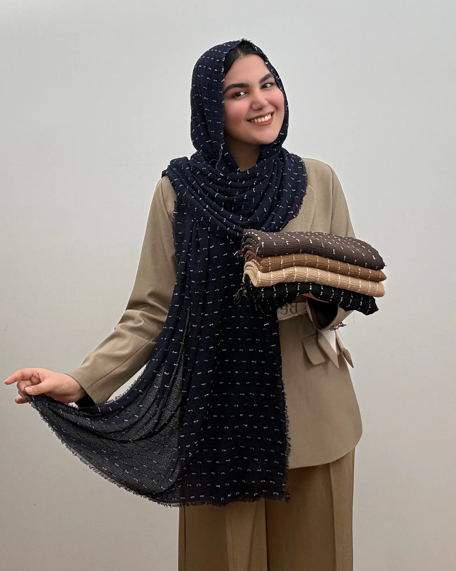 شال نخی زنانه مدل کوک دوزی